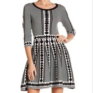 Nina Leonard Black White Geometric Print Fit & Flare Sweater Mini Dress Size M